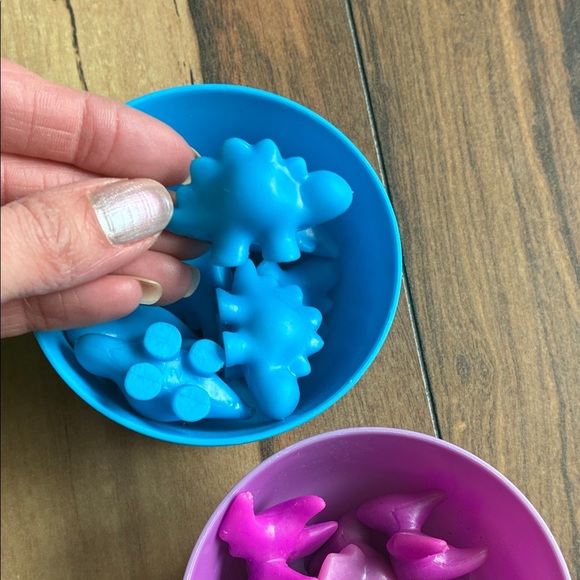 Colorful Dinosaur Sorting Cups for Kids - Picture 8 of 9